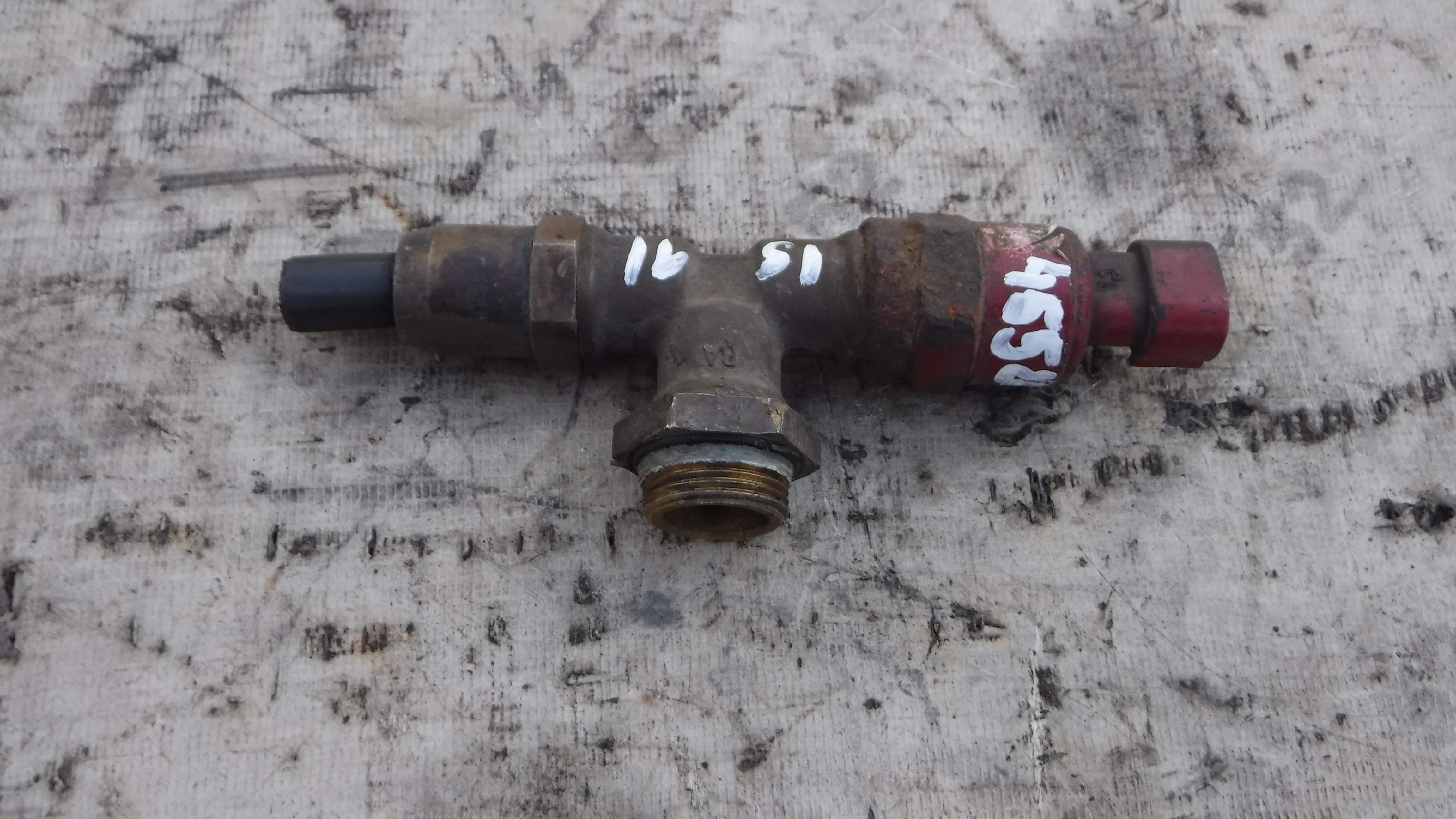 Датчик давления воздуха Ивеко Стрейлс IVECO Stralis Cursor 10 2002 504023809